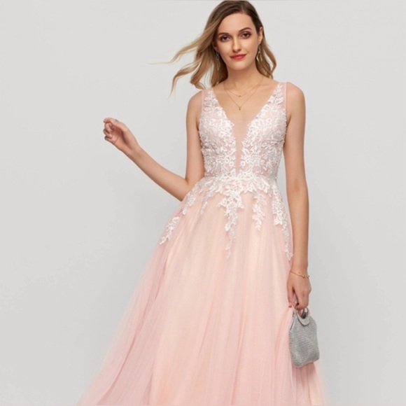 💐 Jovani Tulle Prom Gown – Floral Appliques Size 00 NWT ✨